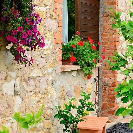 リゾート Borgo Mandoleto - Country & 3*